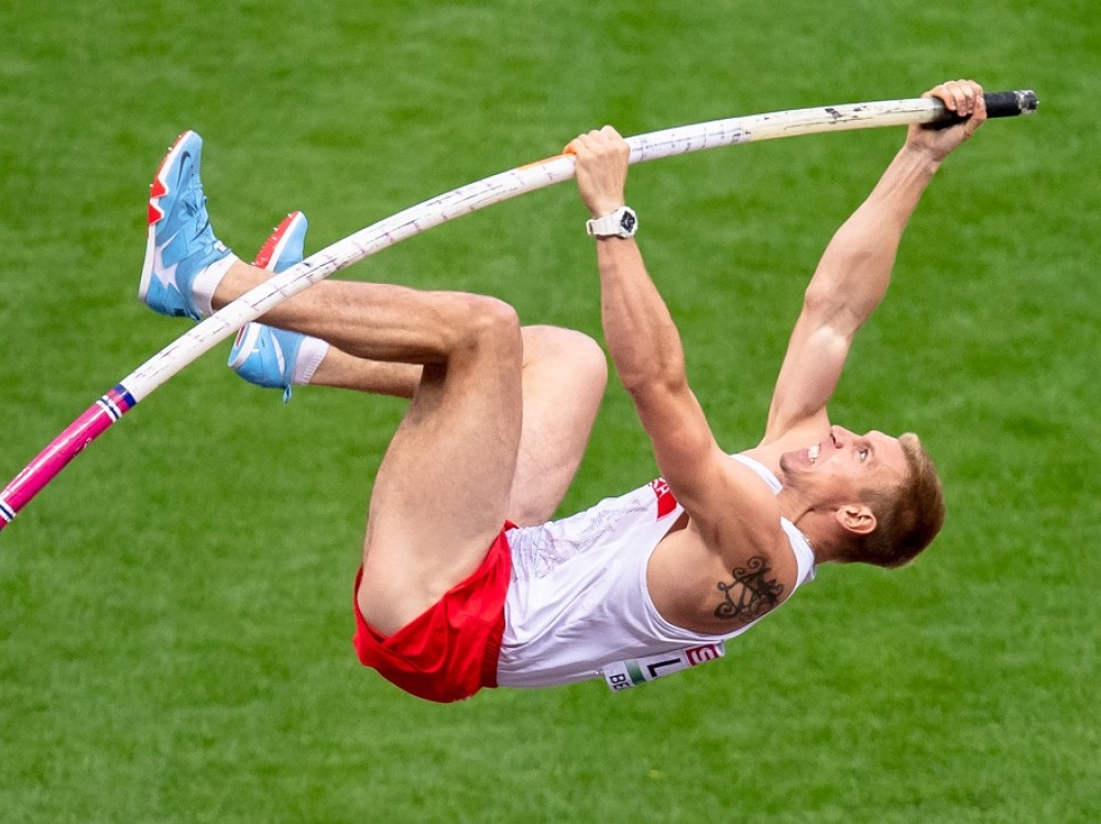 Piotr Lisek drugi w Dusznikach