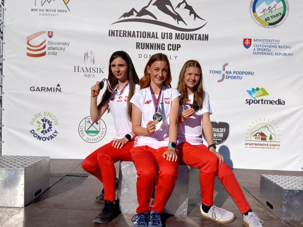Srebrny medal dziewcząt w pucharze świata U18 w biegach górskich