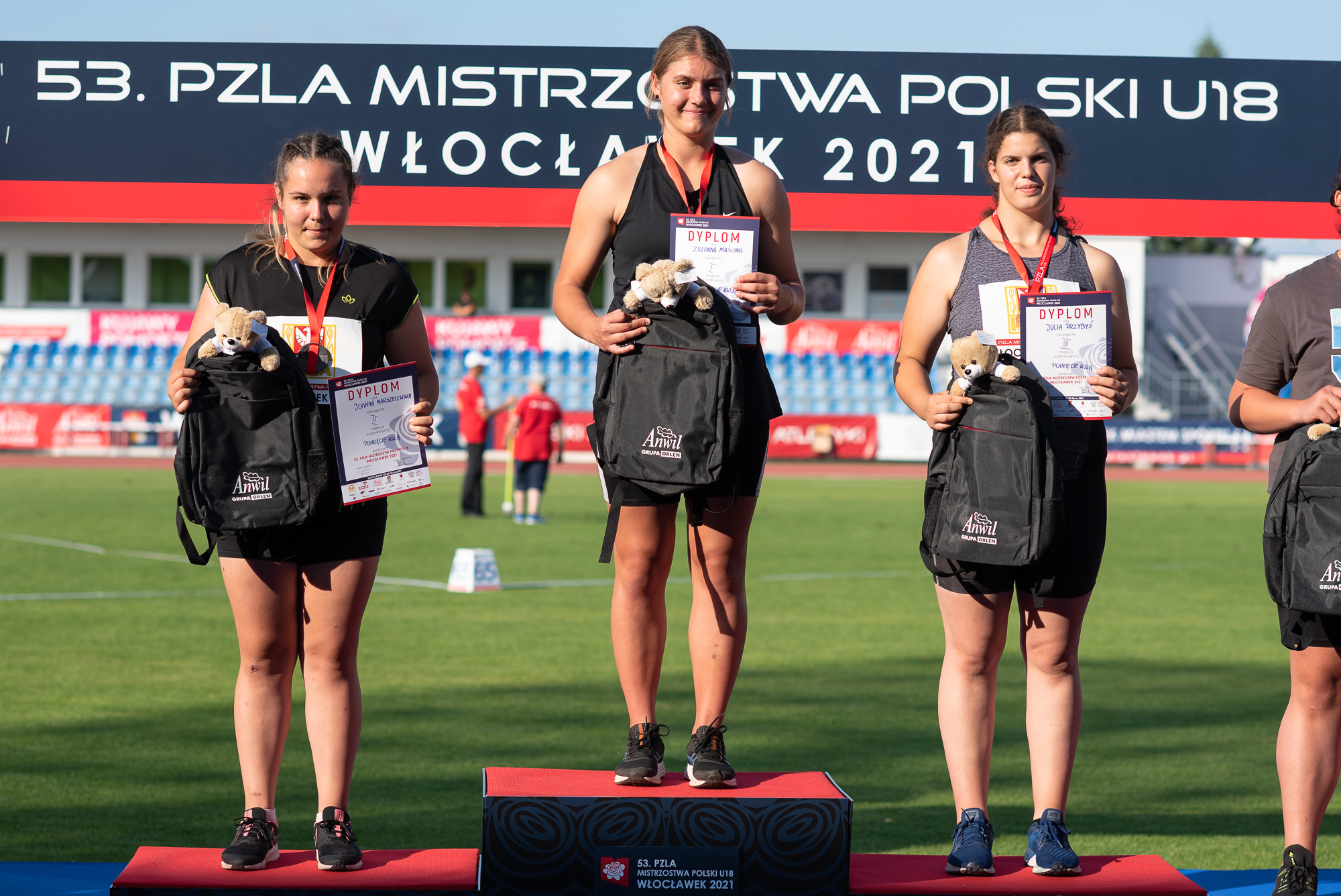 53. PZLA Mistrzostwa Polski U18, dzień 2 obrazek 1