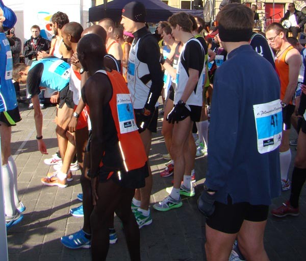 6. Półmaraton Warszawski - 27.3.2011 (fot. Rafał Bała) obrazek 16