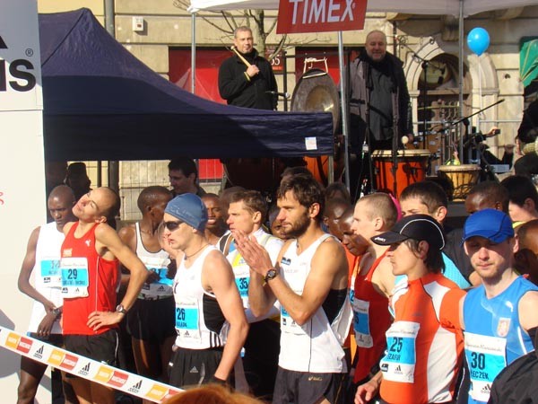 6. Półmaraton Warszawski - 27.3.2011 (fot. Rafał Bała) obrazek 20